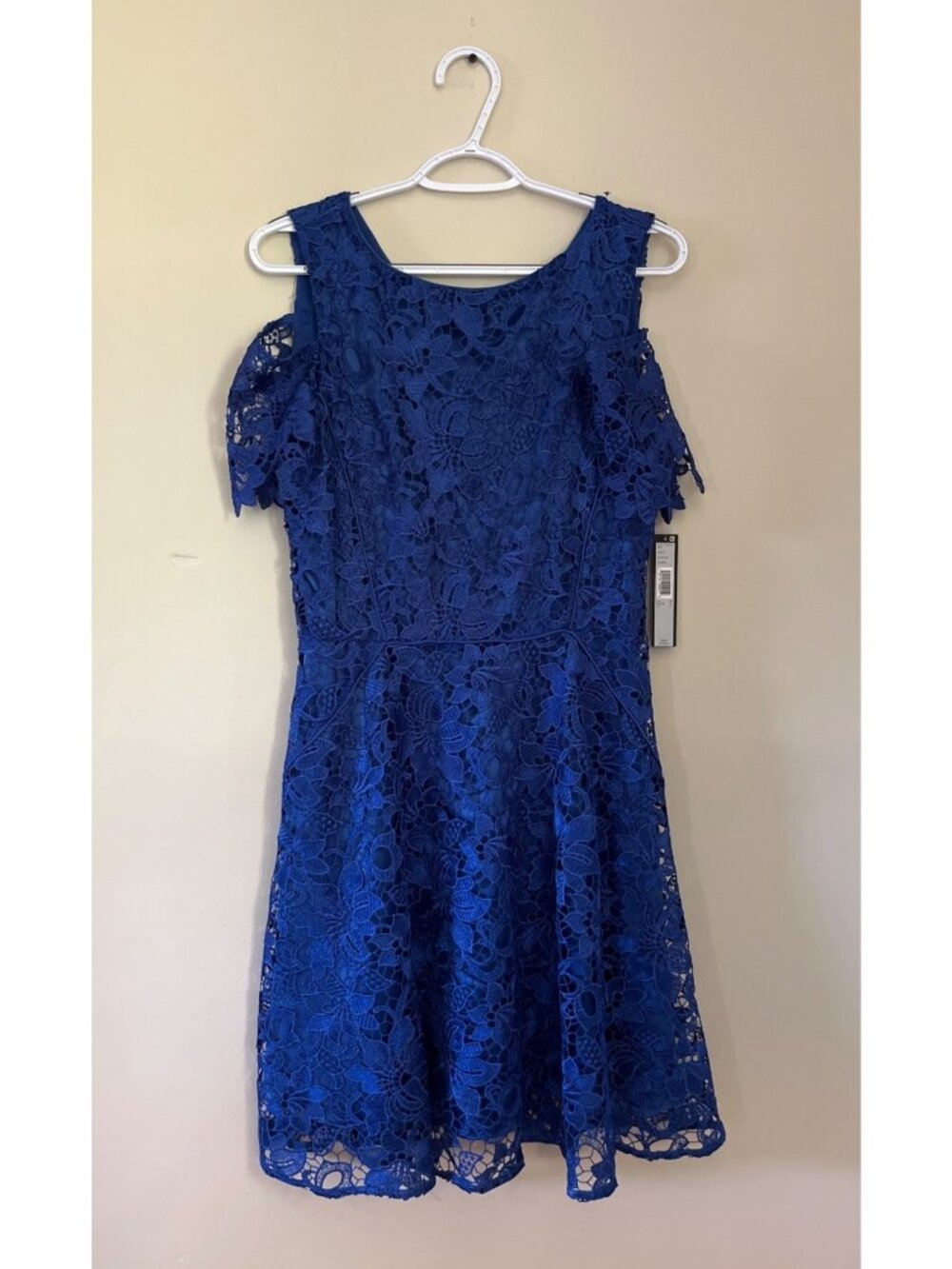 NWT Tahari Womens Size 8 Blue Lace Cold-Shoulder Fit & Flare Cocktail Dress